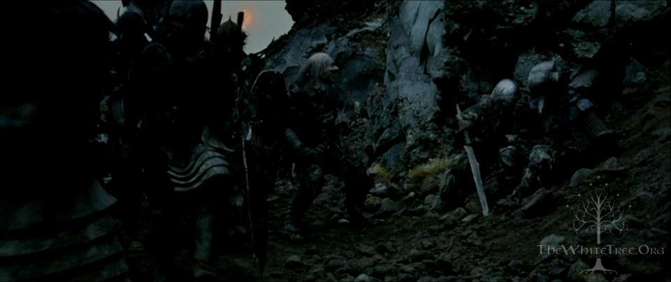 Ork Frodo ve Sam'e ayar verirken