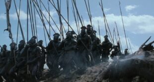 Miğfer Dibi savaşına yürüyen Isengard Uruk-hai askerleri.