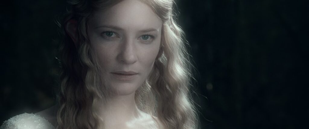 Galadriel Lothlórien ormanında.